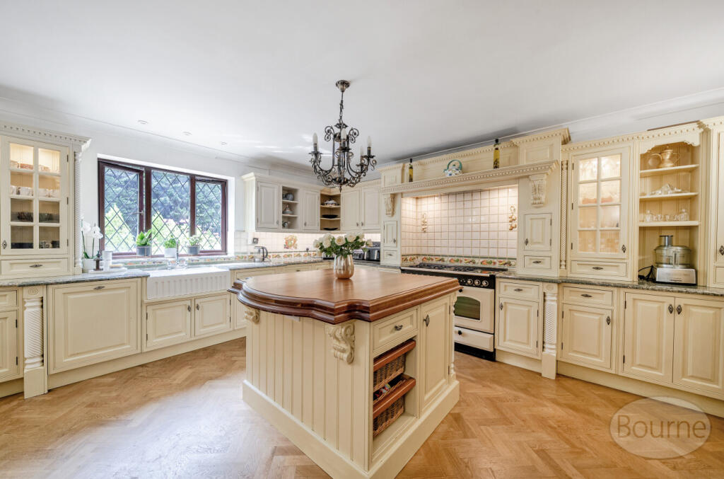 e3c77641-05fb-40b...