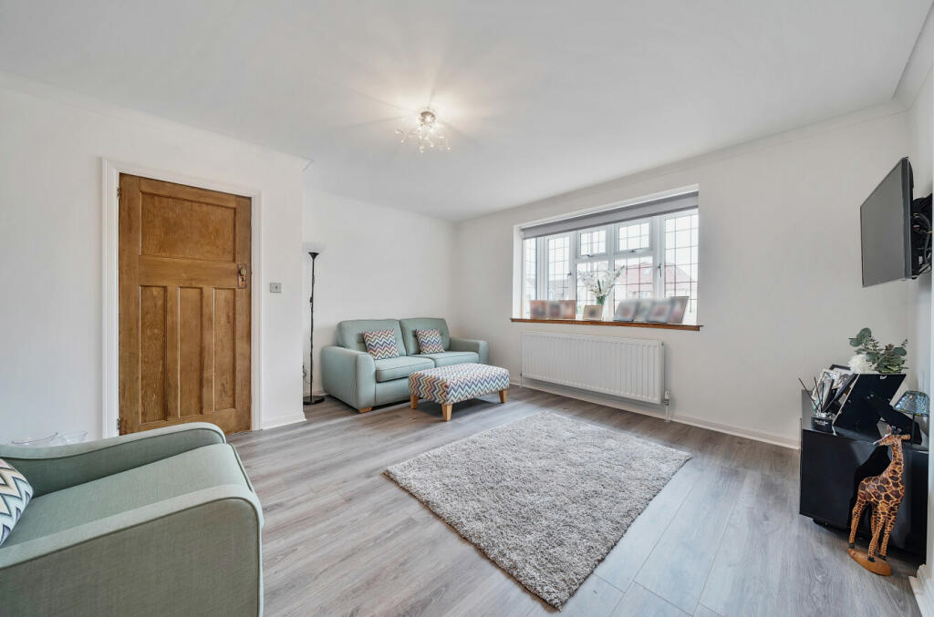 1102604   (16).jp...