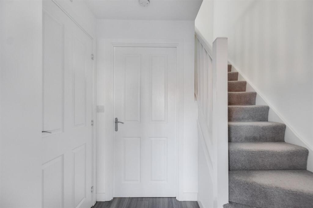 Hallway.jpeg