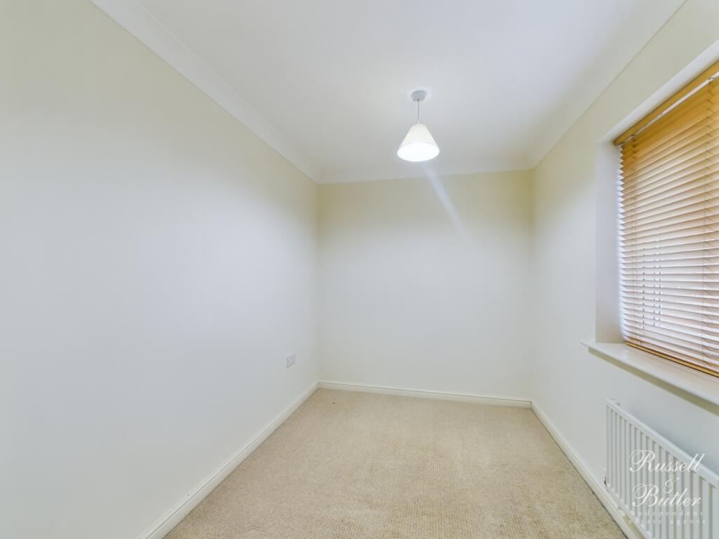 CAM01995G0-PR0254-STILL020