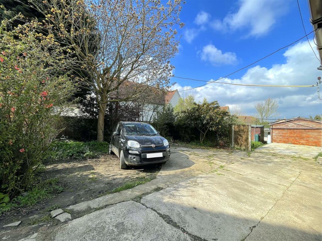 Driveway (1).jpeg