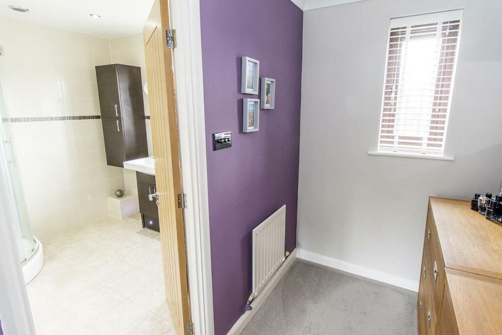 Dressing / En-suite