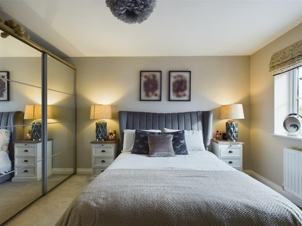 BEDROOM 1