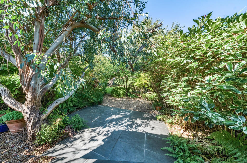 1355597-26-68cd68...