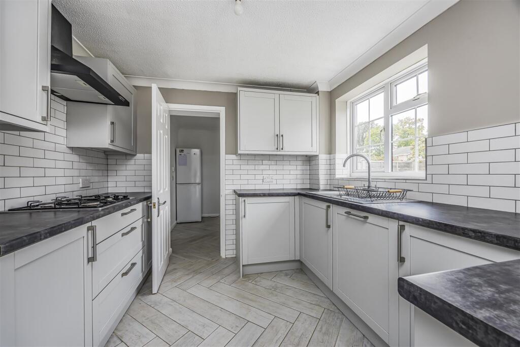 22 Royal Way, Waterlooville-PorticoMarketing-SoldB