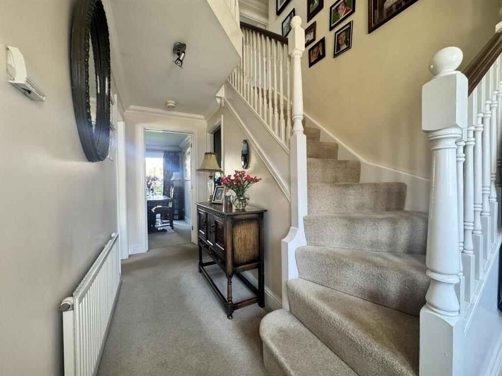 6jSVDZc2w0299AY-hjSd