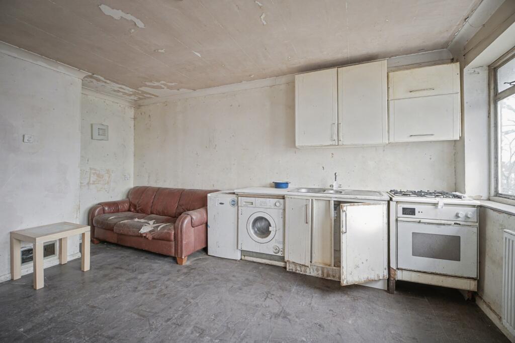 354B Kingston Road, Epsom, Surrey, KT19 0DT