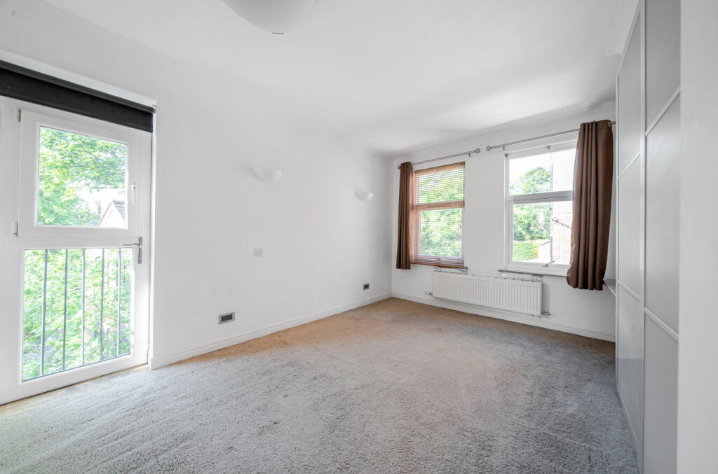 1295732-3-6824b4a...