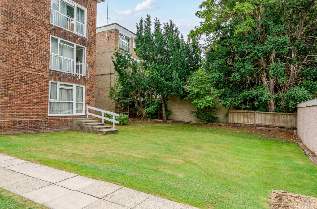 1327743-3-687f6eb...