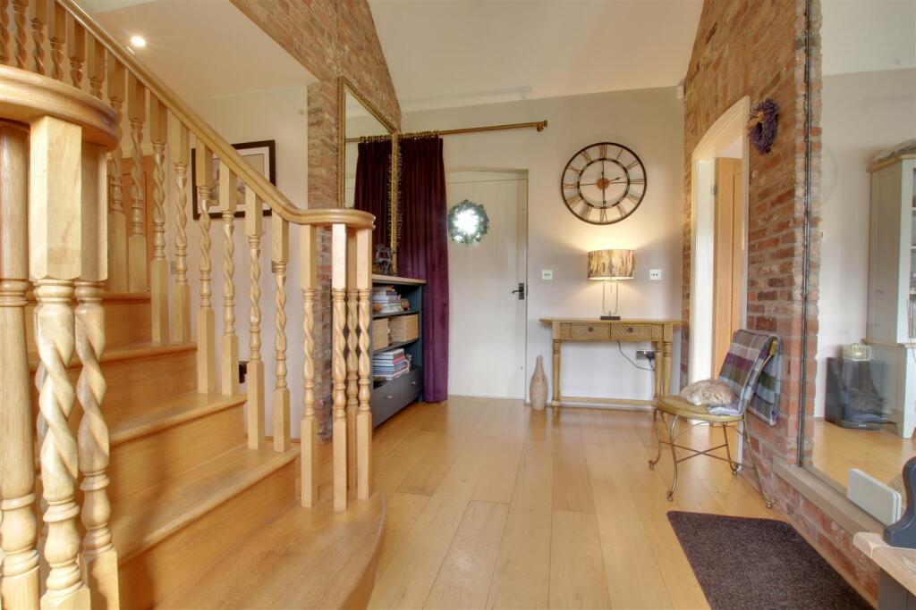 STAIRCASE HALL
