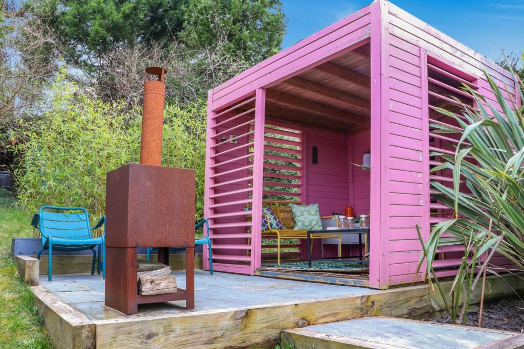 Cabin for entertaining