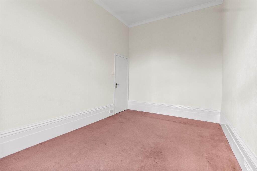 bedroom one #4.jpg