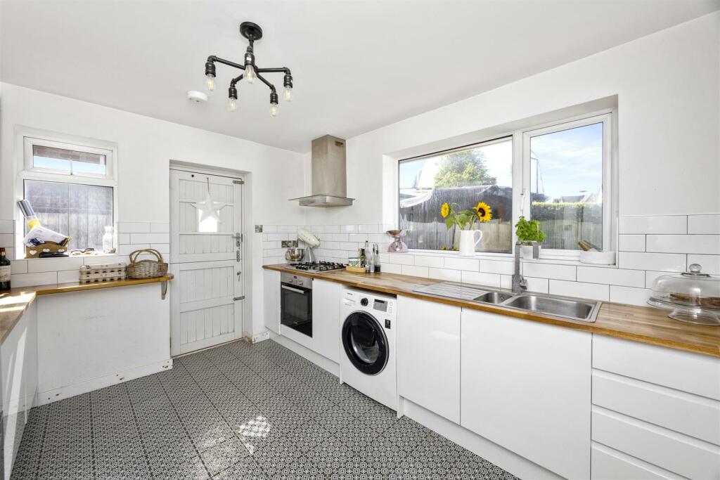 Kitchen/Breakfast Room