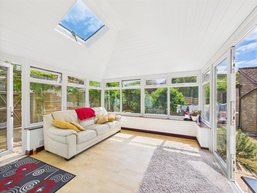 CAM04018G0-PR0234...