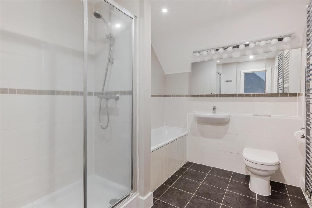 MULBERYY CLOSE (19).jpg