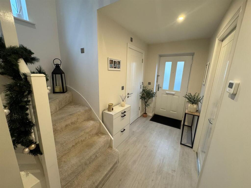 hallway 3.jpeg