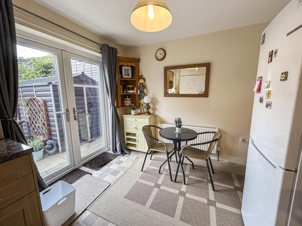 Detached 3 Bedroom House