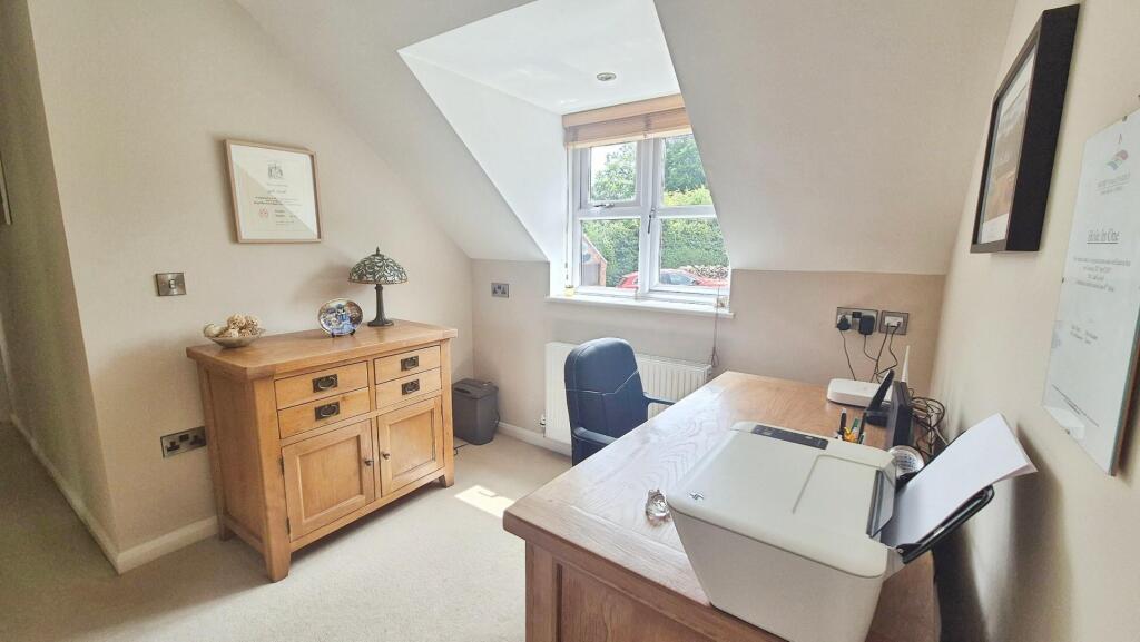 LANDING WITH STUDY AREA