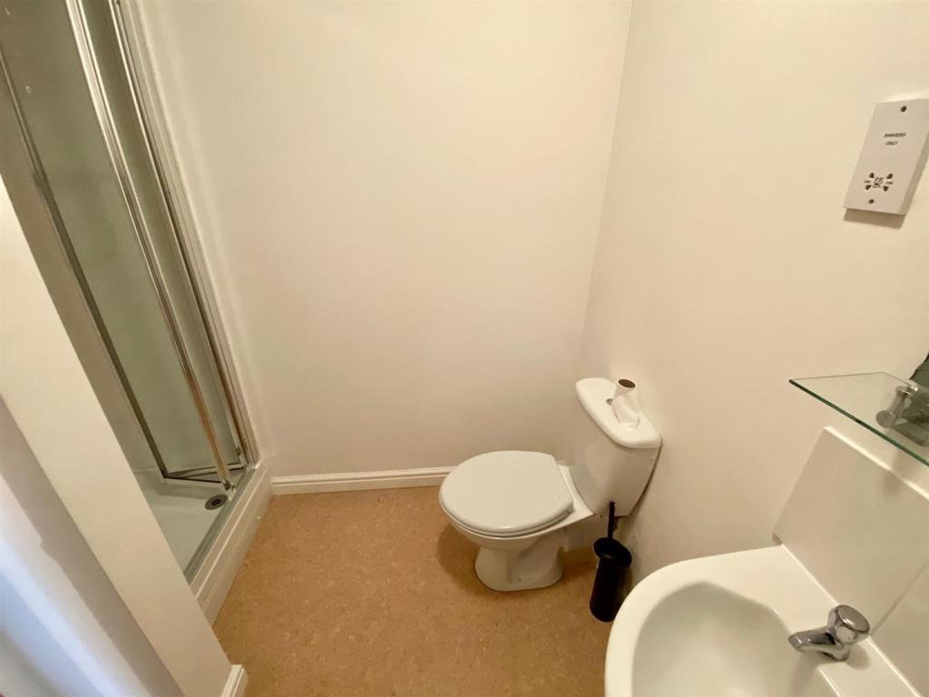 Kiln avenue 29 ensuite.jpg