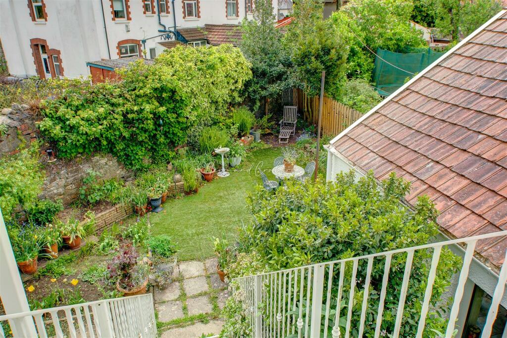 Waungron_FF_B_HernCrabtree_Llandaff_ (13) copy.jpg