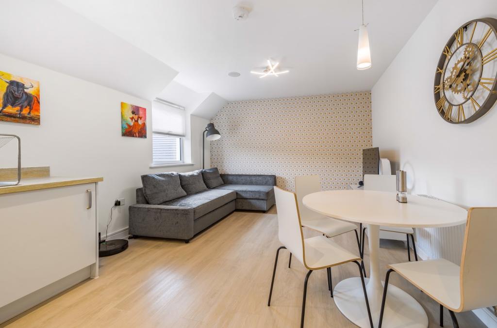 Living/Dining Room