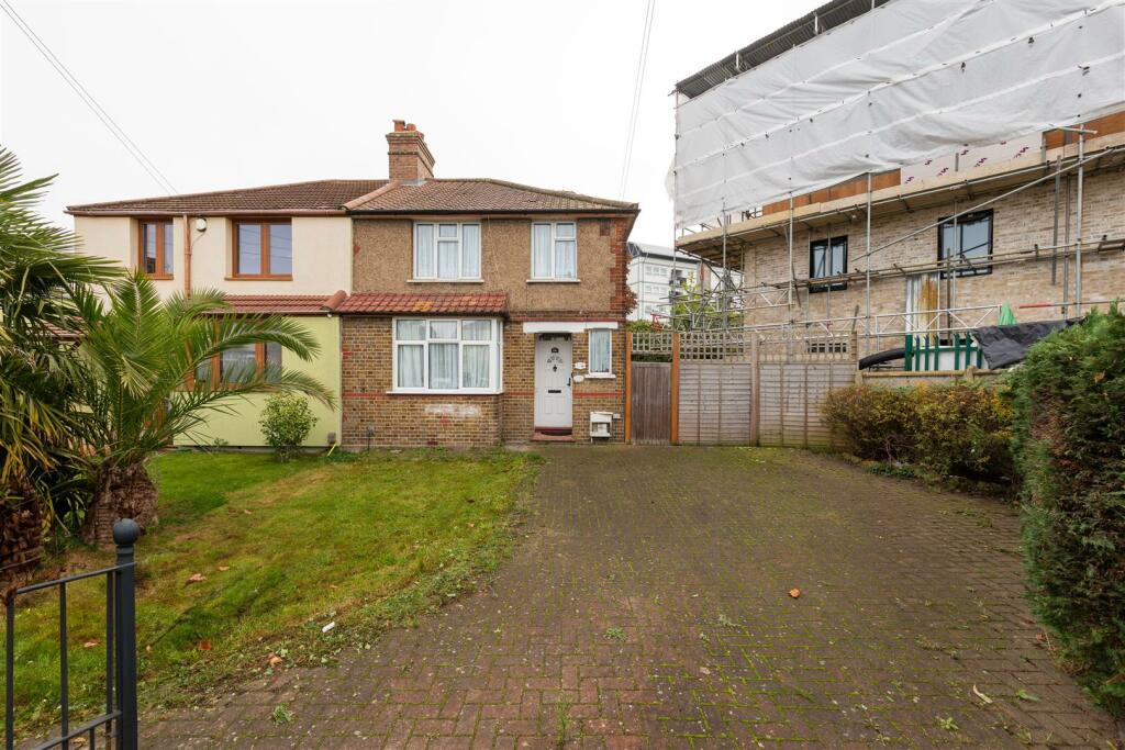Priors Croft, E17