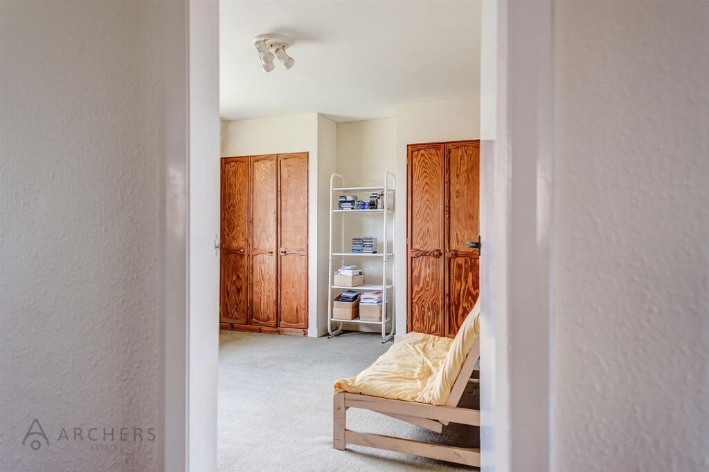 1BarnfieldAve(Interior)(10of17).jpg