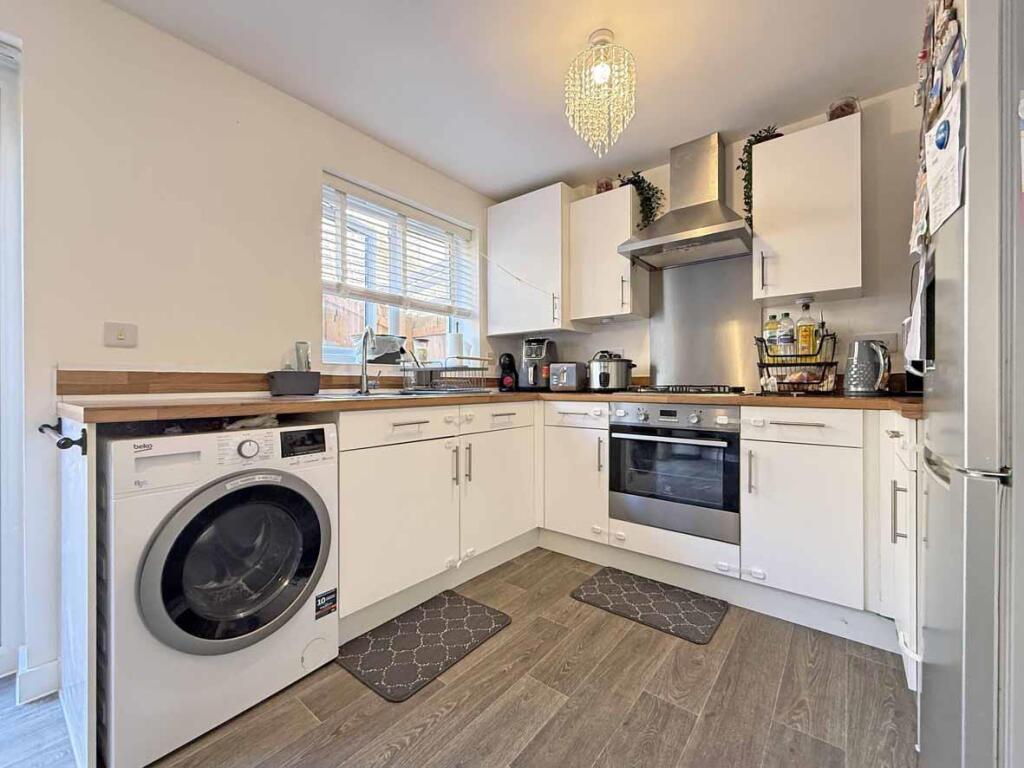 Bluebell Street 82 - Kitchen.jpg