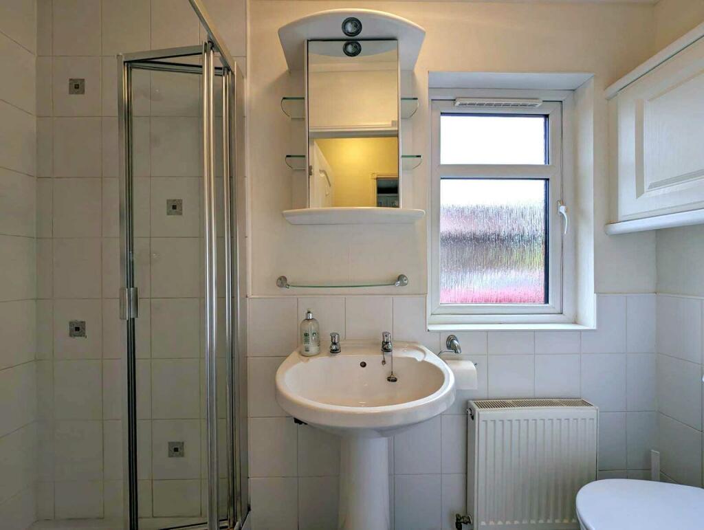 560874b9-b4be-4de4-aaae-de6a4efa1141