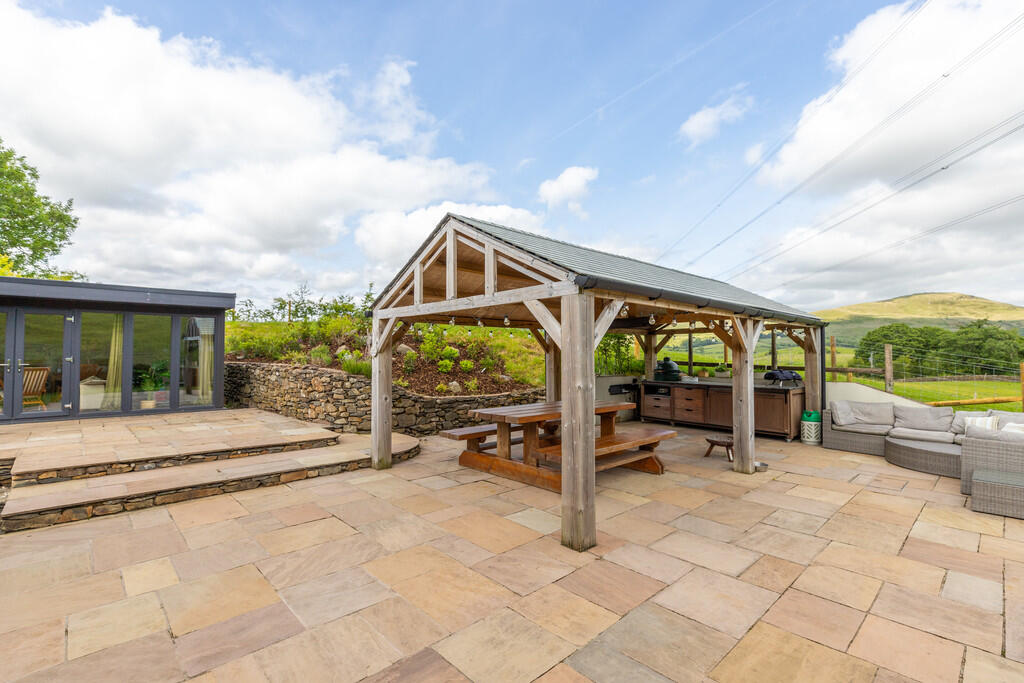 Outdoor entertain...