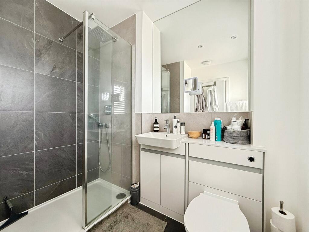 Master En-Suite