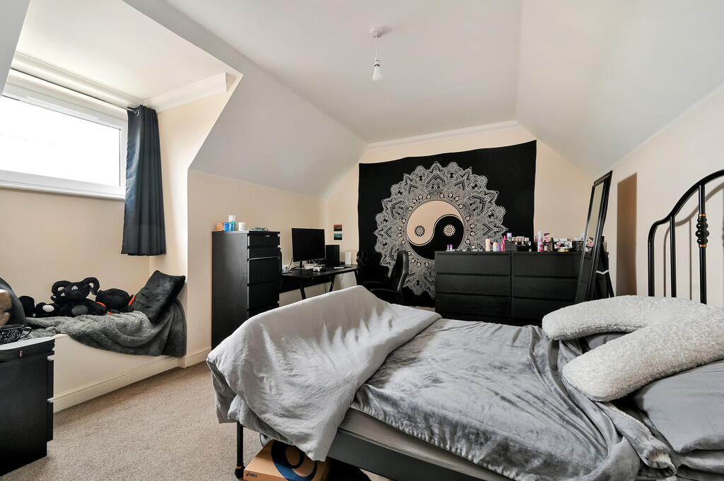 7-applegate-court...