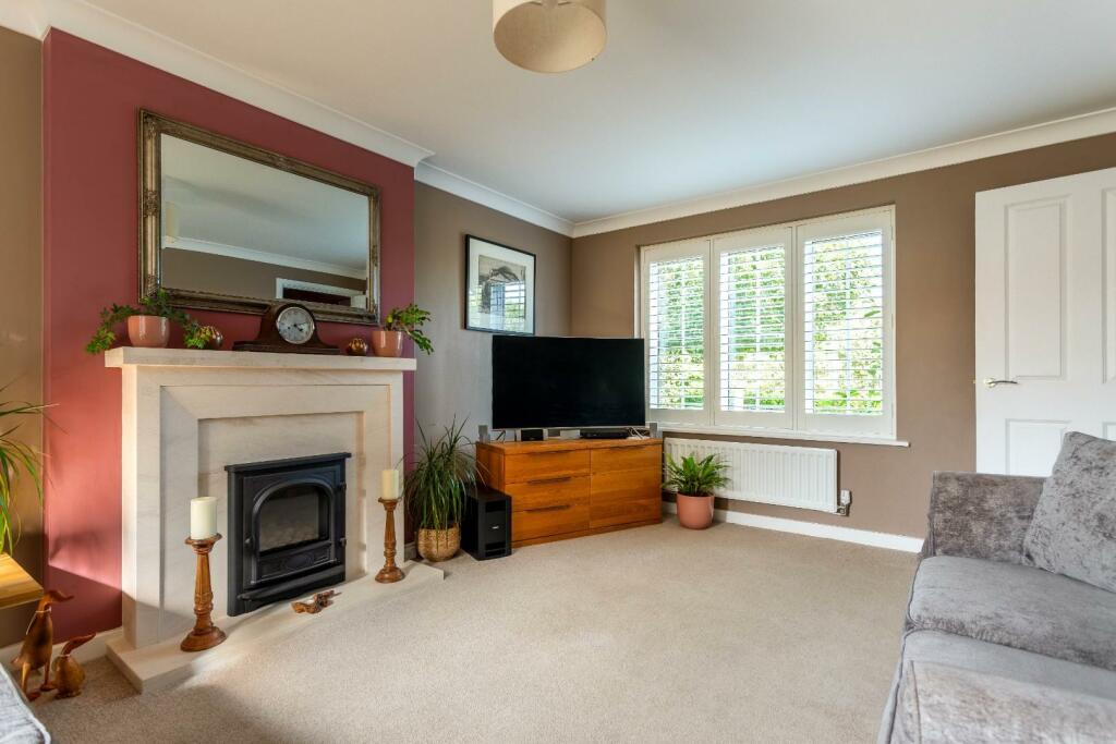 Charlwood Drive-3.jpg