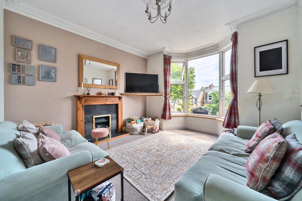 1303551-11-68402879641f4