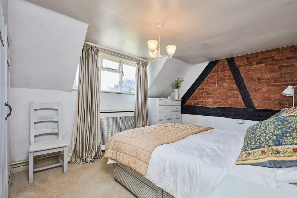 Edward Knight 202...