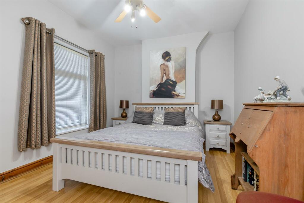 8627667-interior14.jpg