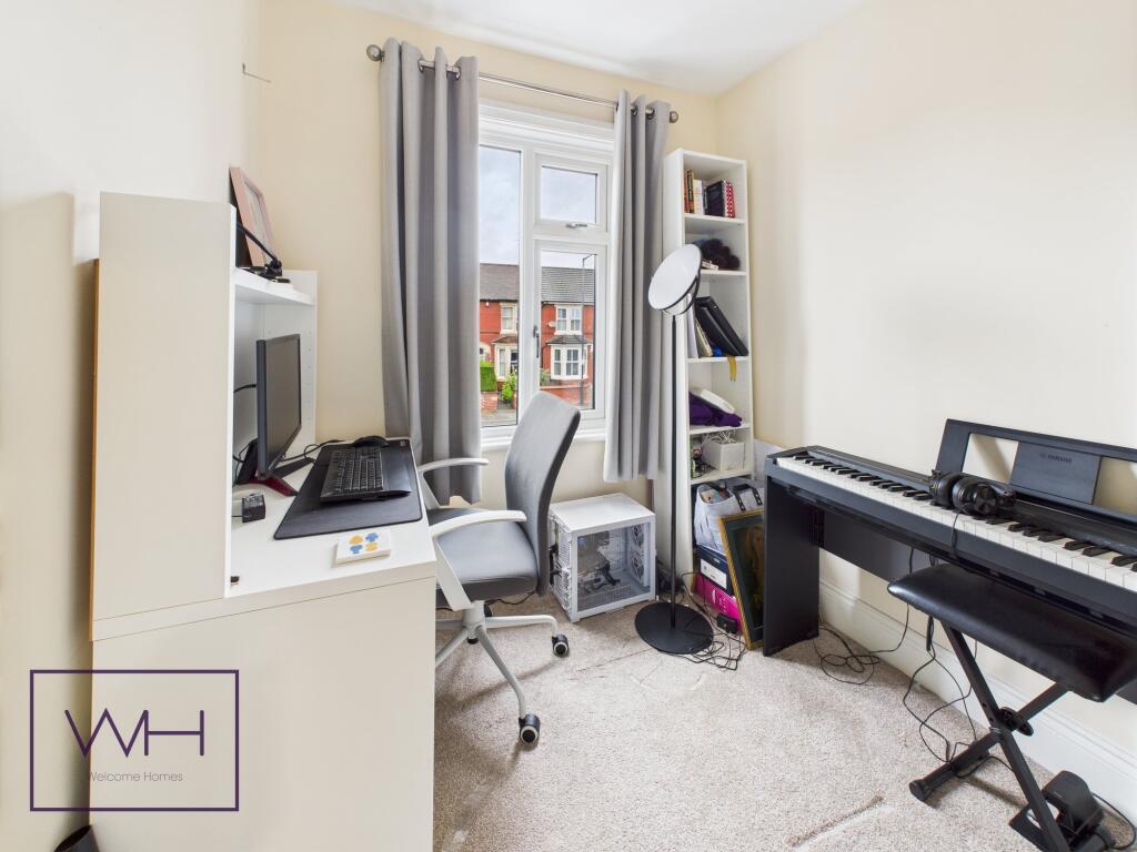 CAM03785G0-PR0282-ST