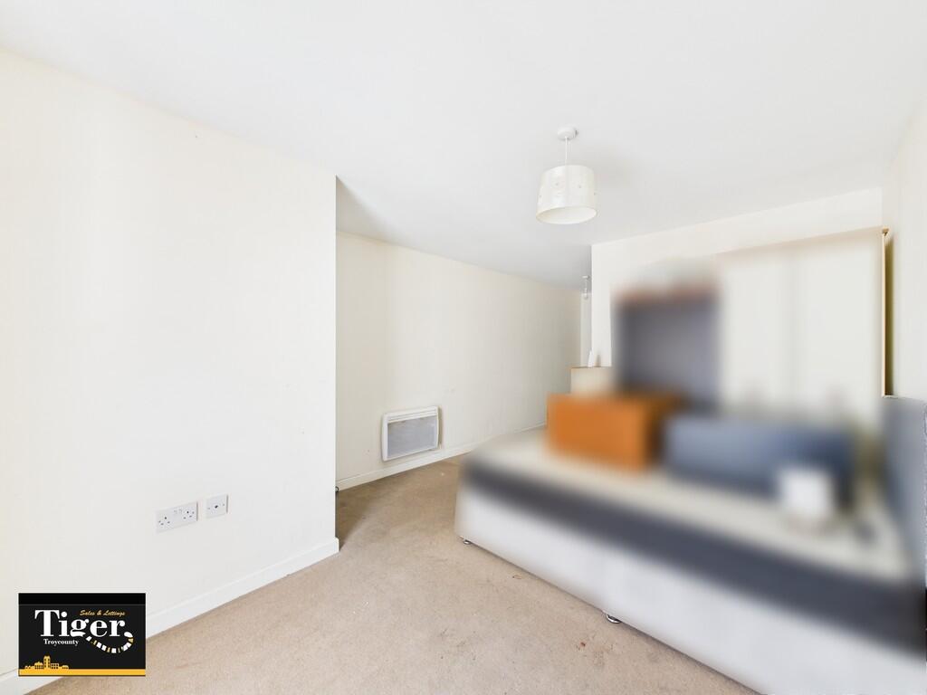 CAM03440G0-PR0273...