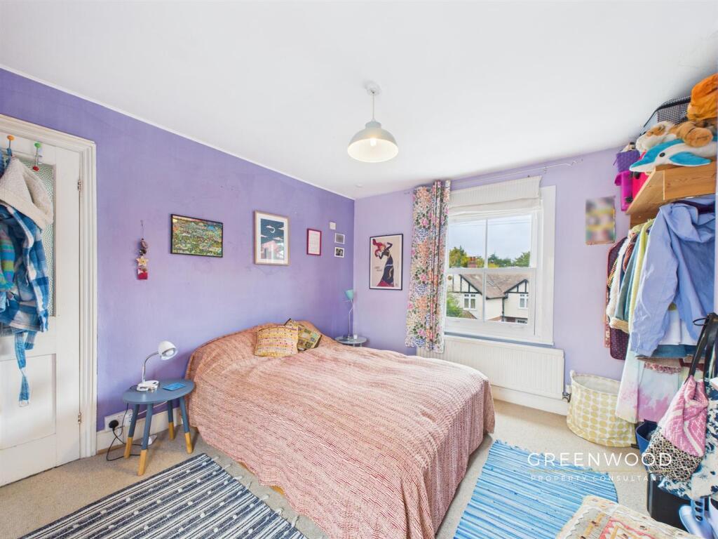 CAM01514G0-PR0162-STILL004.jpg