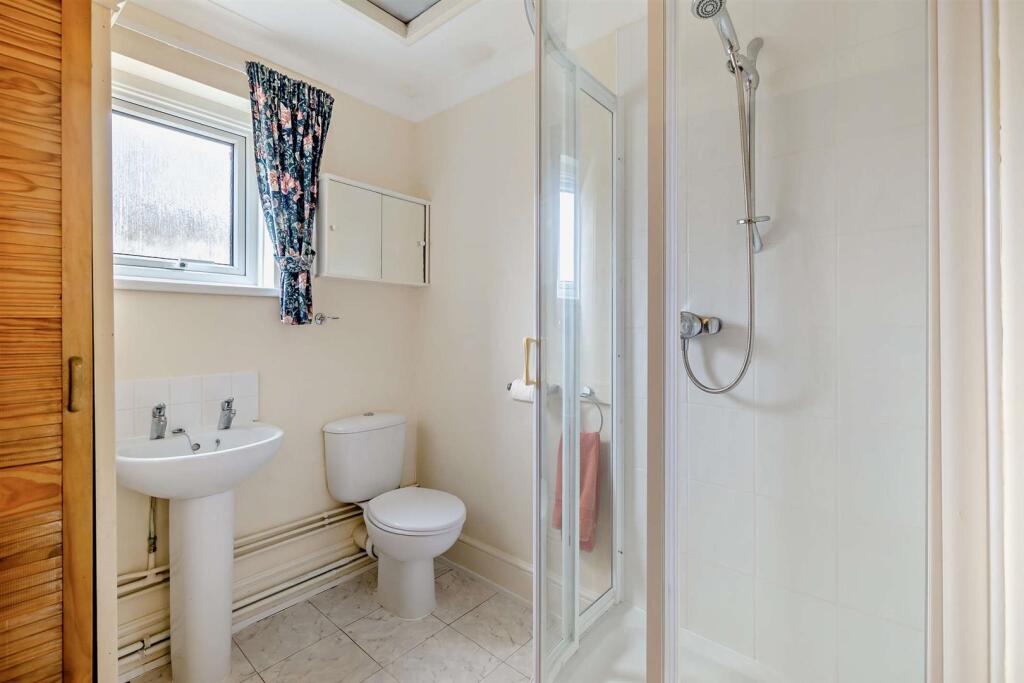 8635078-interior34-800.jpg