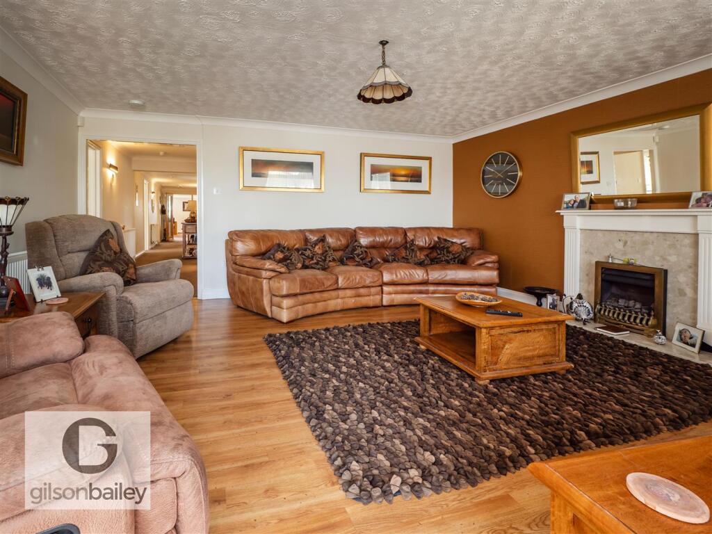 Larkfield-12.jpg
