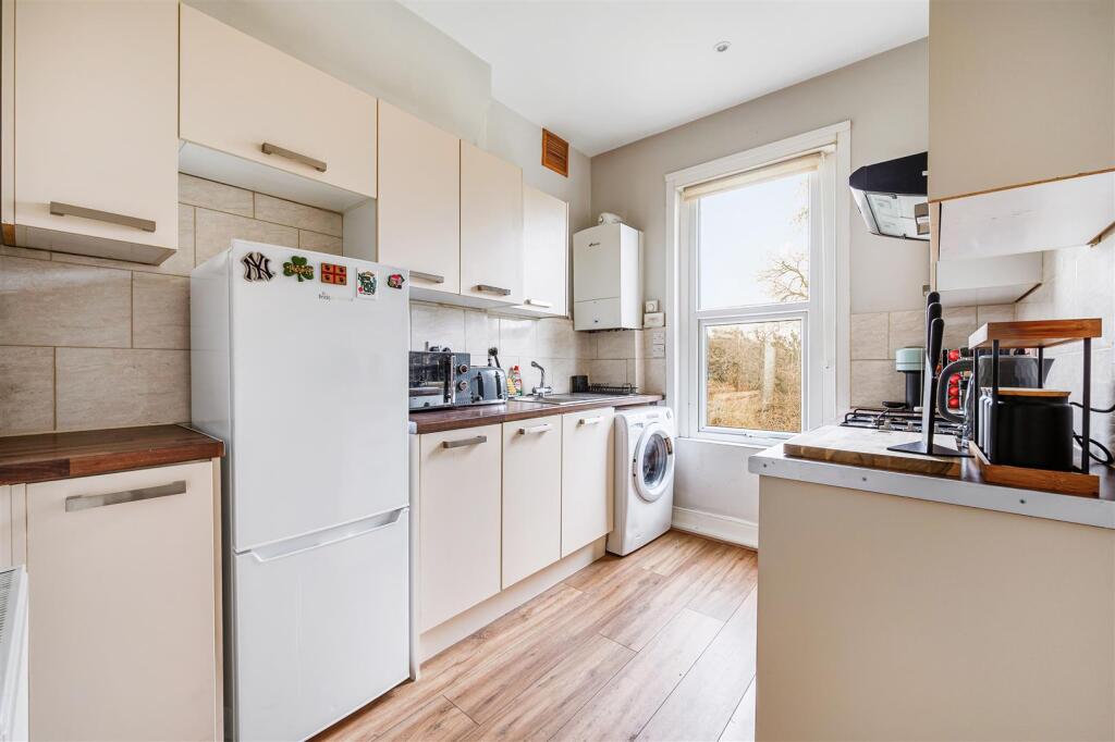 FFF-4 Twyford Avenue-4.jpg