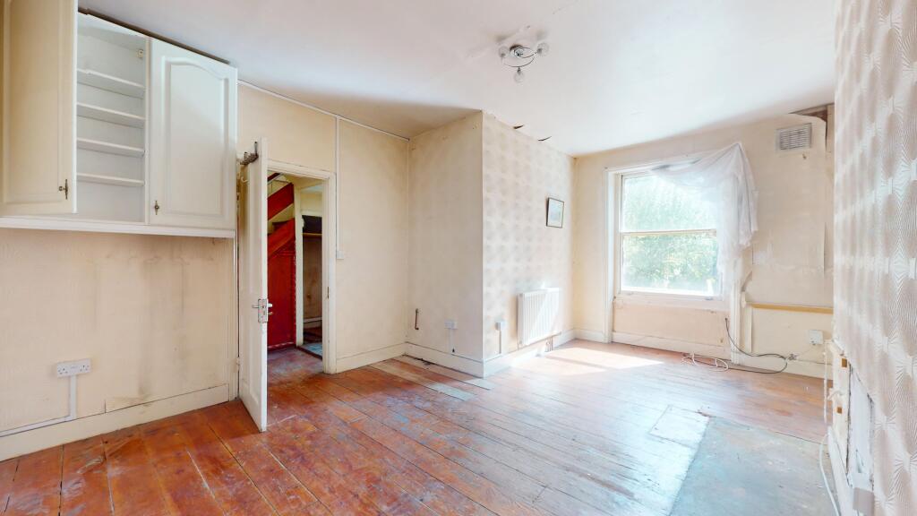 Flat A, 132 Evering Road, Stoke Newington, London N16 7BD