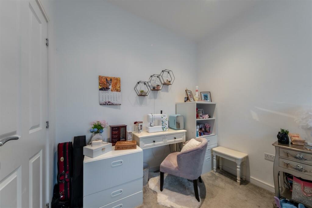 27 Hazelhurst Way-022.jpg
