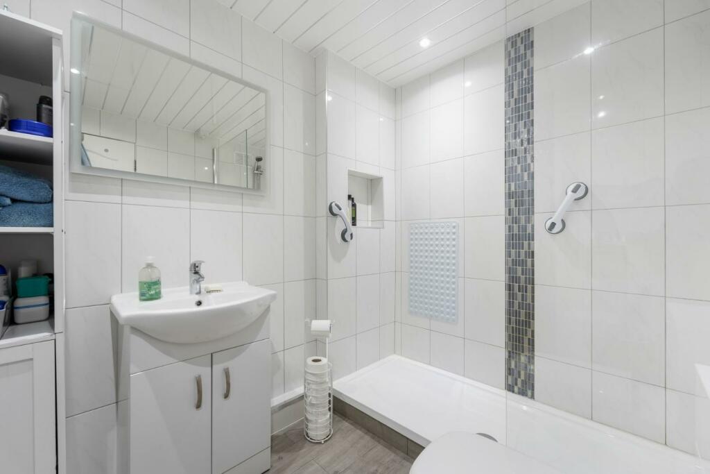 1d kirklands, largs 00021.jpg