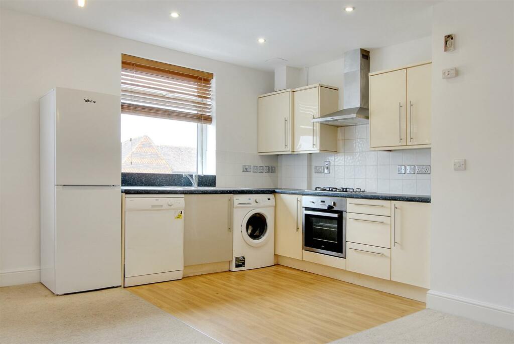 Kitchen.JPG