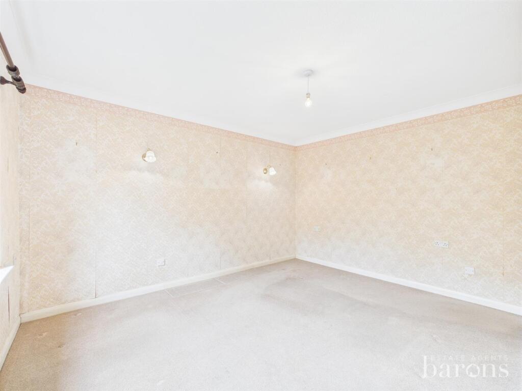 CAM05500G0-PR0019-STILL002 - Copy.jpg