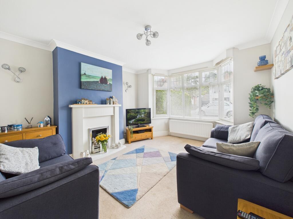 CAM05192G0-PR0150-STILL001