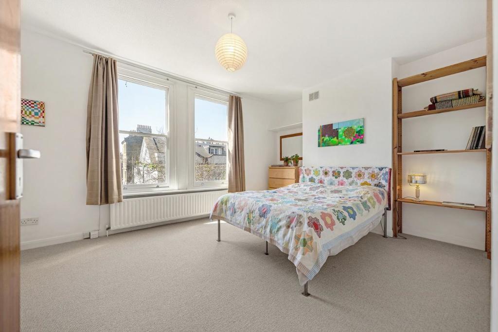 Bedroom (2).jpg