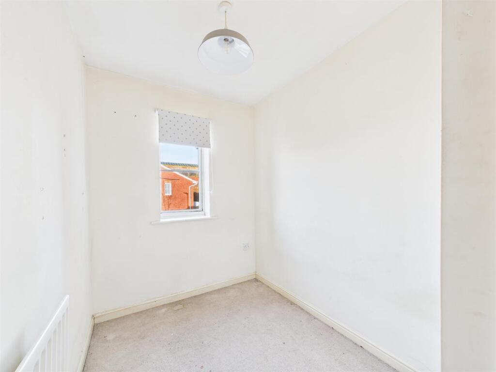 Bedroom: